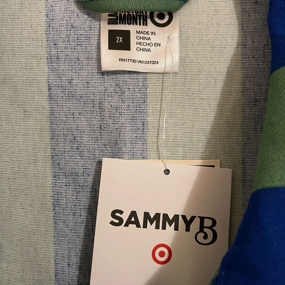 Shacket - Picture 3 of 4